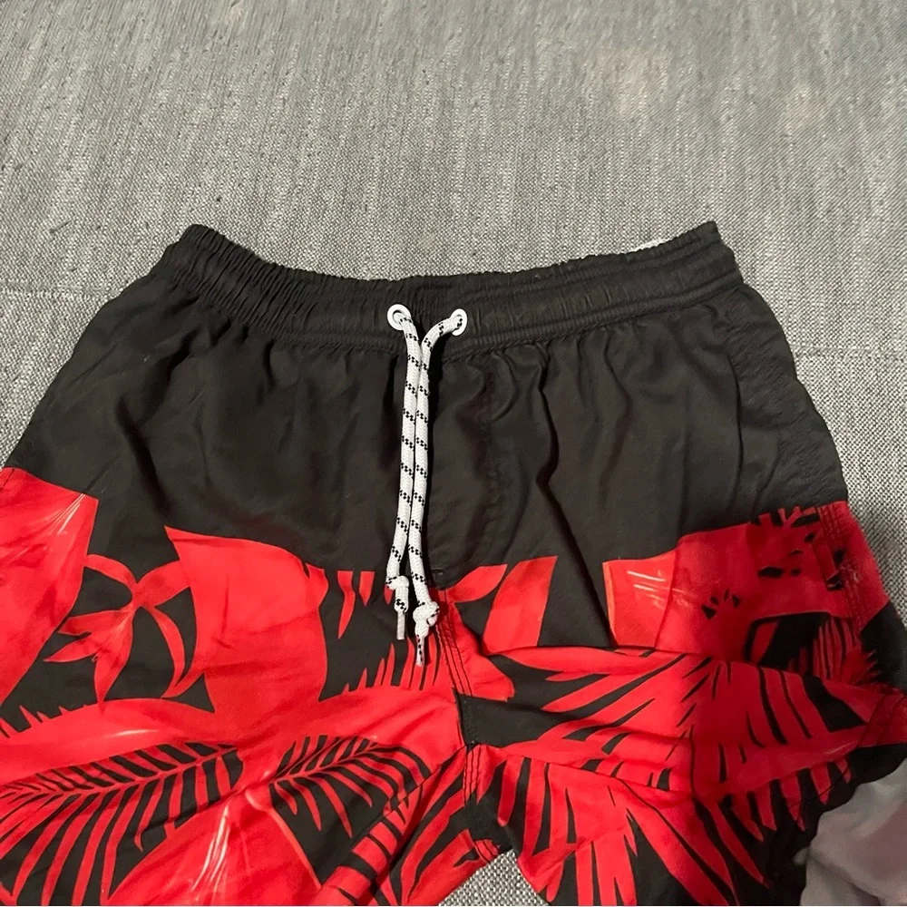 Men’s | Size Small | Swim Trunks | Black & Red